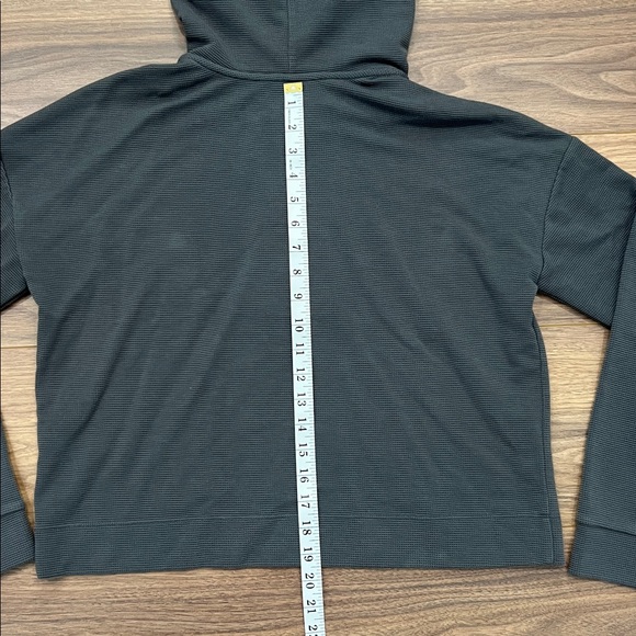 Vuori Bayview Thermal Pullover Sweater in Shale Gray Size Small - Picture 9 of 11